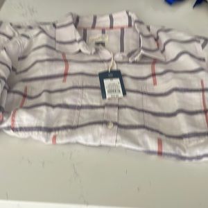 Universal threads shirt